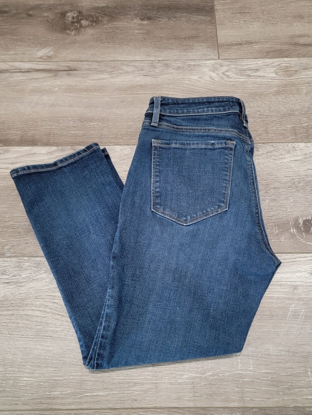 Ann Taylor LOFY Women's Blue Denim Jeans - Curvy Kick Crop (Sz 6)